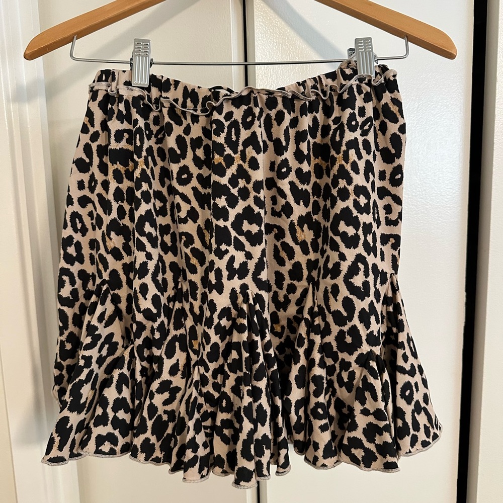Mini leopard circle skirt